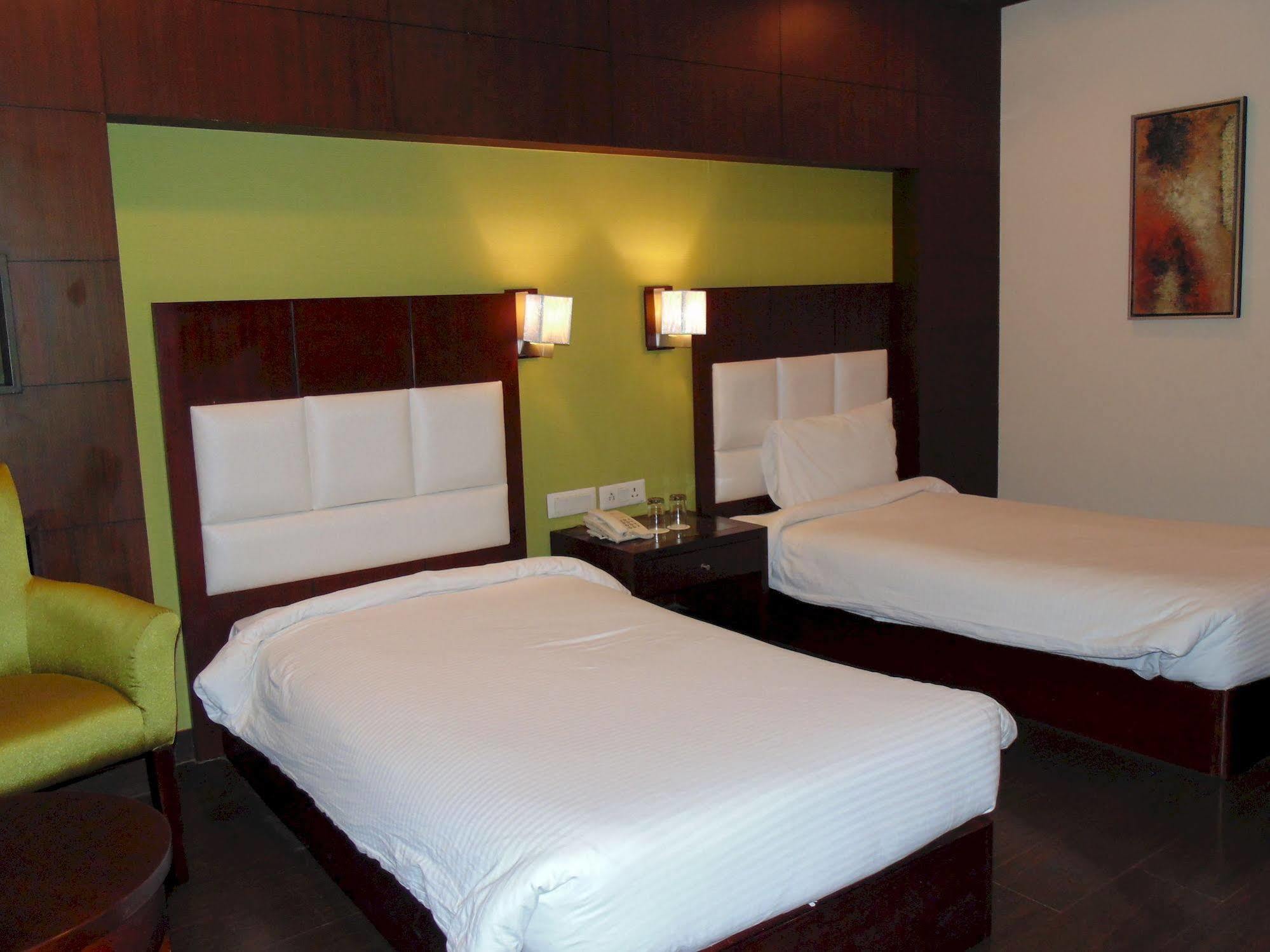 Hotel Saurabh Candy By Peppermint Haldwani Exterior photo