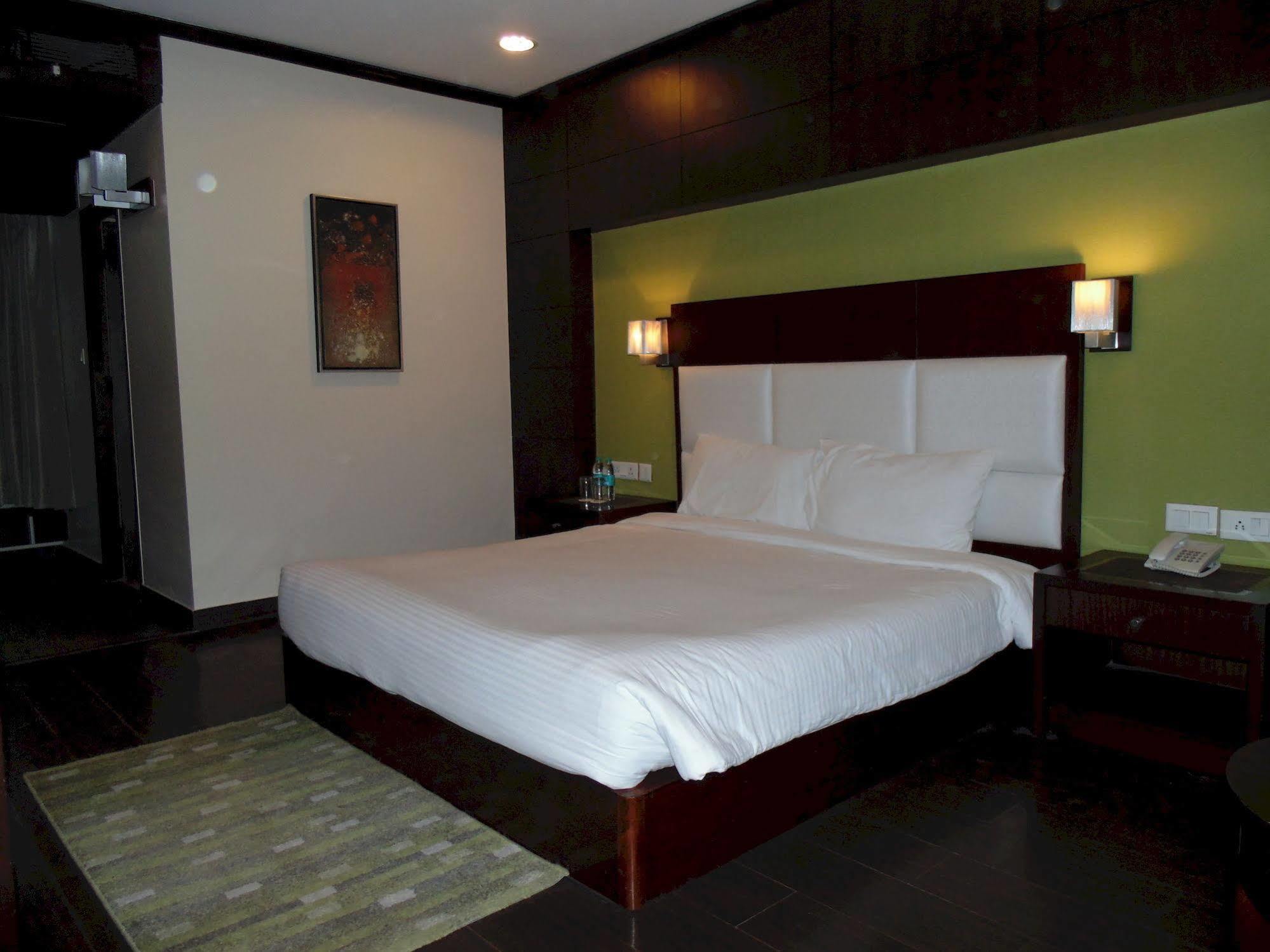 Hotel Saurabh Candy By Peppermint Haldwani Exterior photo