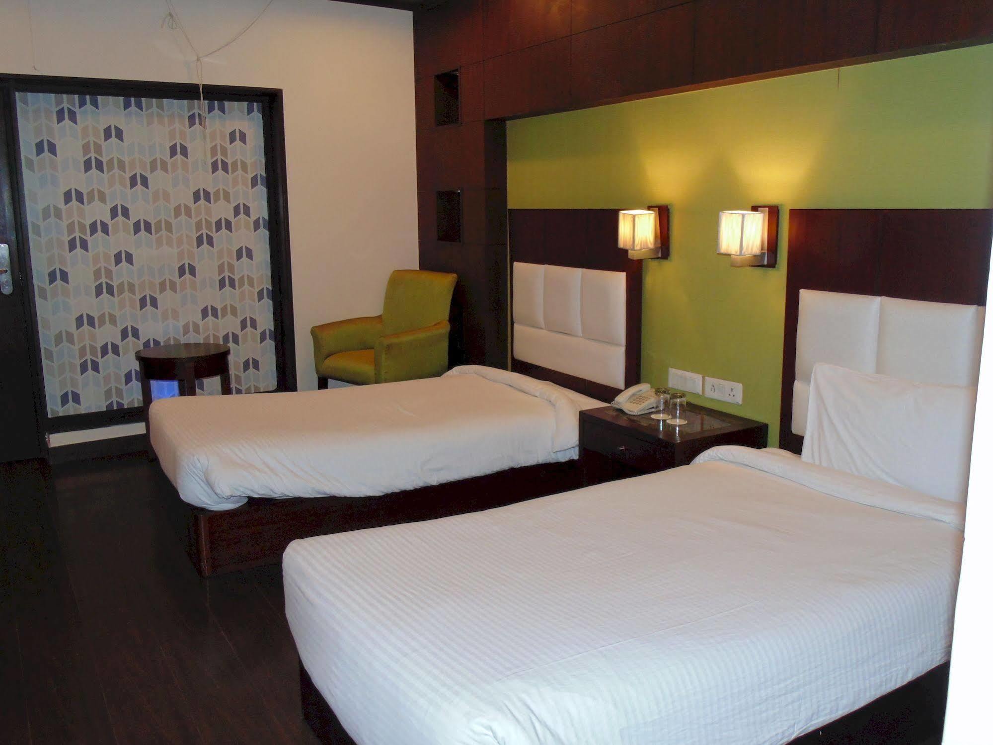 Hotel Saurabh Candy By Peppermint Haldwani Exterior photo
